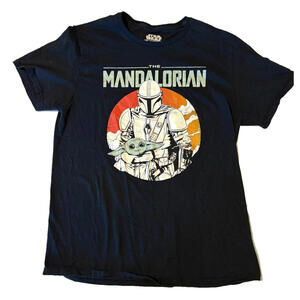 T Shirt Star Wars The Mandalorian Baby Yoda  (Grogu)  Size Lg Black Tee clothing